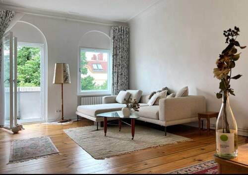 1.JPG - Renovierte Wohnung mit Südbalkon in der Warthestr., Nähe Tempelhofer Feld.