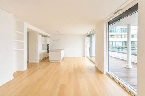 Wohn-/ Essbereich - 4 Zimmer Etagenwohnung in Frankfurt am Main