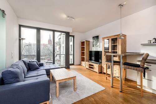 Wohnbereich - 2 Zimmer Etagenwohnung in Berlin