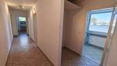 Flur - Eingangsbereich - Etagenwohnung mit 80,30 m² in Uetersen zum Kaufen
