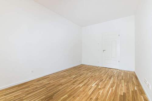 Wohnzimmer - 3 Zimmer Etagenwohnung zum Kaufen in Leipzig