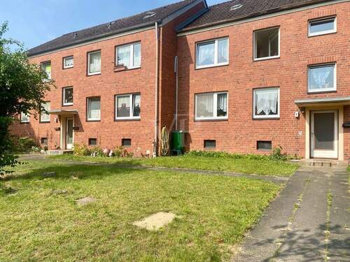 Wohnanlage Vorderansicht - 3 Zimmer Mehrfamilienhaus, Wohnhaus in Dannenberg (Elbe) Tramm / Tramm