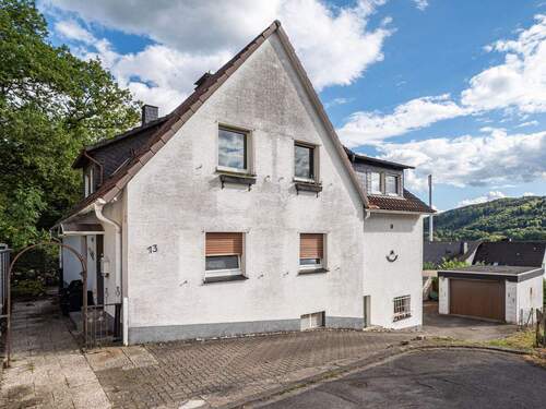 Außenansicht - 9 Zimmer Mehrfamilienhaus, Wohnhaus in Arnsberg-Müschede