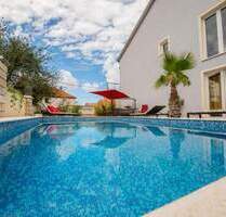 Mehrfamilienhaus in Kroatien, Sveti Filip i Jakov. Auch Langzeitmiete möglich