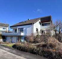 Großzügiges, freistehendes 1-Familien-Haus mit ELW und zwei Garagen - Bermatingen