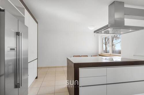 Einbauküche EG - 1 Zimmer Mehrfamilienhaus, Wohnhaus in Elchingen