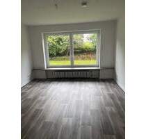 SUPERSÜSSE SINGLEWOHNUNG - Heller Wohnbereich durch große Fenster - Tageslichtbad mit Dusche - Clausthal-Zellerfeld