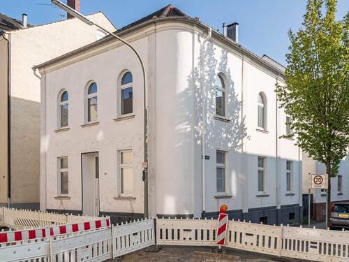 Außenansicht - Mehrfamilienhaus, Wohnhaus zum Kaufen in Arnsberg / Neheim