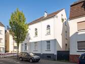 Außenansicht - Mehrfamilienhaus, Wohnhaus in Arnsberg / Neheim