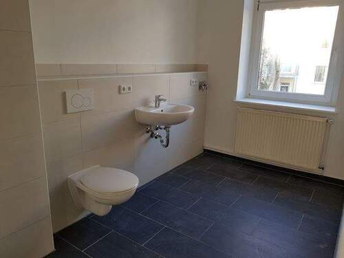 Bad - 2 Zimmer Etagenwohnung zur Miete in Brandenburg an der Havel