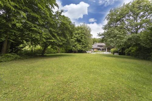 Ca. 3800 m² großes Grundstück - 1 Zimmer Mehrfamilienhaus, Wohnhaus in Hagen