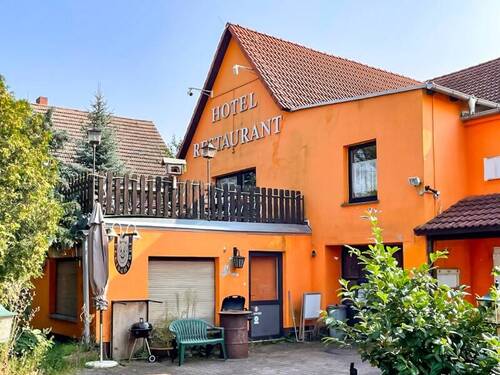 Ladengeschäft und Eingang Restaurant - Hotel, Pension, Gasthof zum Kaufen in Riesa