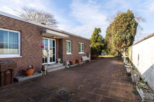 Außenansicht Eingangsbereich - 