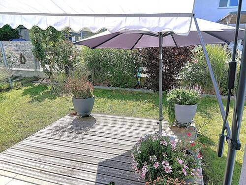 Terrasse - Gepflegte 2 Zimmer Wohnung mit Garten und Tiefgarage