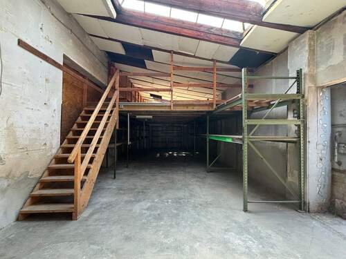 Mezzanine - 