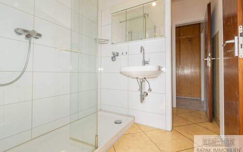 Duschbad - 4 Zimmer Etagenwohnung in Hilden Nord