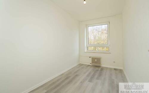 Büro - Etagenwohnung mit 81,00 m&sup2; in Hilden Nord zur Miete