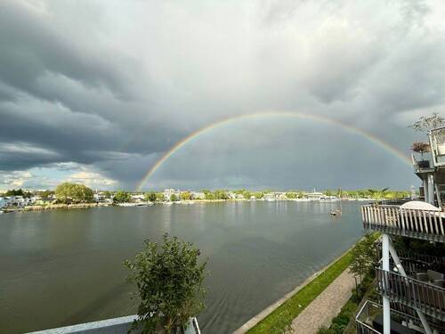 Regenbogen über dem Fluss - 4 Zimmer Etagenwohnung in Berlin