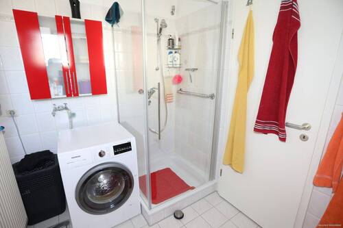 Duschbad - andere Perspektive - 