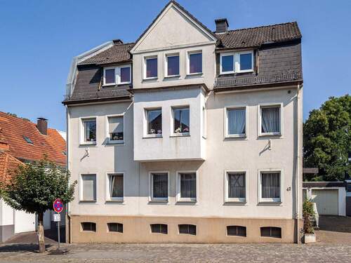 Außenfoto - Großzügige 4-Zimmer-Dachgeschosswohnung mitten in der Neheimer Innenstadt!