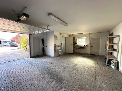 Garage - 
