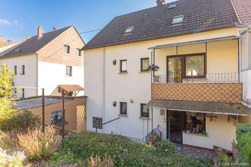 Rückansicht - 8 Zimmer Mehrfamilienhaus, Wohnhaus zum Kaufen in Völklingen