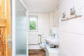 zweites Badezimmer - 