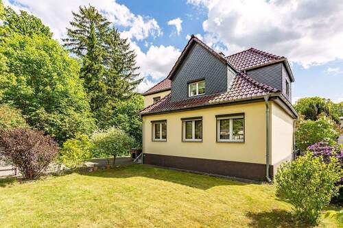 Seitenansicht - 5 Zimmer Einfamilienhaus zum Kaufen in Werneuchen