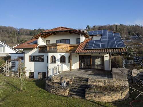 Start - 1 Zimmer Einfamilienhaus in Steißlingen