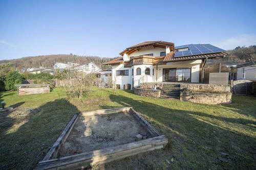 Kinder - Einfamilienhaus mit 346,00 m&sup2; in Steißlingen zum Kaufen