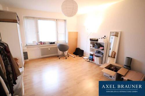 Zimmer 1 - 3 Zimmer Etagenwohnung zum Kaufen in Bremen