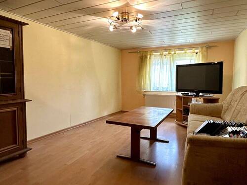 Wohnzimmer im Obergeschoss - Reihenmittelhaus mit 120,00 m&sup2; in Maring-Noviand zum Kaufen