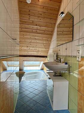 Tageslichbad im Dachgeschoss - 