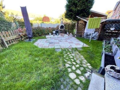 Gartenanteil (EG Wohnung) - Mehrfamilienhaus, Wohnhaus in Teutschenthal zum Kaufen