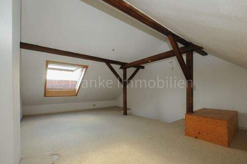 Schlafzimmer im Dachgeschoss (2) - 