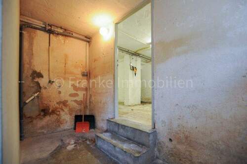 Waschraum Blick Richtung Bad - 