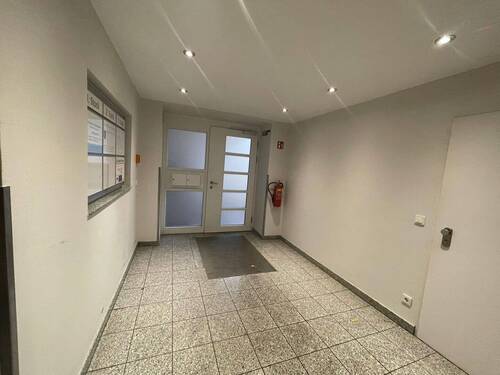 Eingang - 4 Zimmer Etagenwohnung in Bad Homburg vor der Höhe