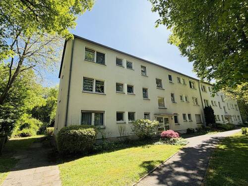 Bild 1 - Bonn Duisdorf: Eine ca 80m² große Etagenwohnung mit 4 zimmer und Balkon zu verkaufen!