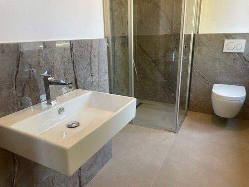 Duschbad - Terrassenwohnung mit 150,00 m&sup2; in Hamburg zur Miete