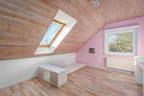 Zimmer 5 im Dachgeschoss - Einfamilienhaus mit 118,00 m&sup2; in Berlin zum Kaufen