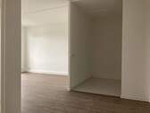 Blick zur Küche - 4 Zimmer Etagenwohnung in Chemnitz