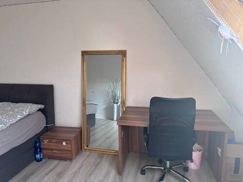 Zimmer 1 OG - 