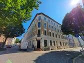 Straßenansicht - Repräsentatives MFH im beliebten Stadtteil & Szeneviertel