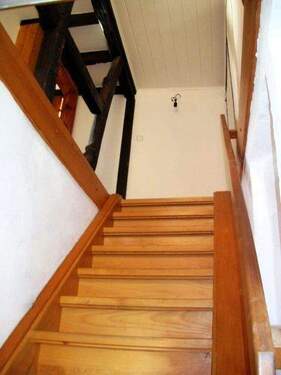 Treppenaufgang zum Obergeschoss - 