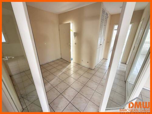 Flur_ - Etagenwohnung mit 76,00 m&sup2; in Bad Kreuznach zur Miete