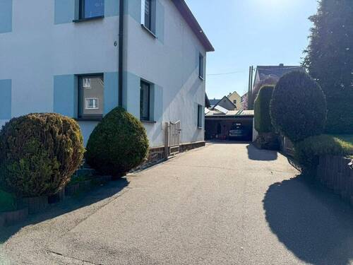 Zufahrt - 
