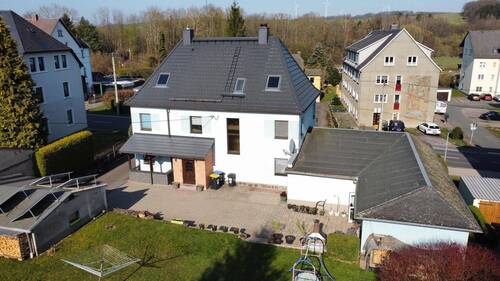 Ansicht - Großzügiges Wohnhaus mit Ausbaureserve, Nebengebäude und großem Grundstück