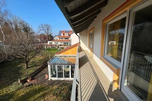 Titelbild - Großzügiges Einfamilienhaus (mit Einliegerwohnung und Aus- Anbaureserve) in schöner Wohnlage von Dachau!