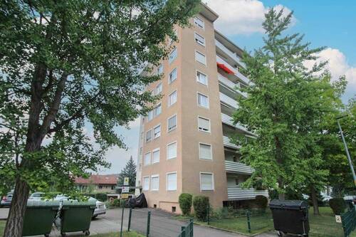 Außenansicht Eingang - 1 Zimmer Etagenwohnung zum Kaufen in Stuttgart