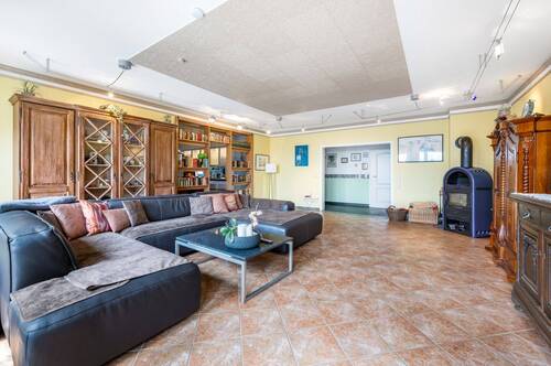 Bild 4 - Mehrfamilienhaus, Wohnhaus mit 357,00 m² in Nordholz zum Kaufen
